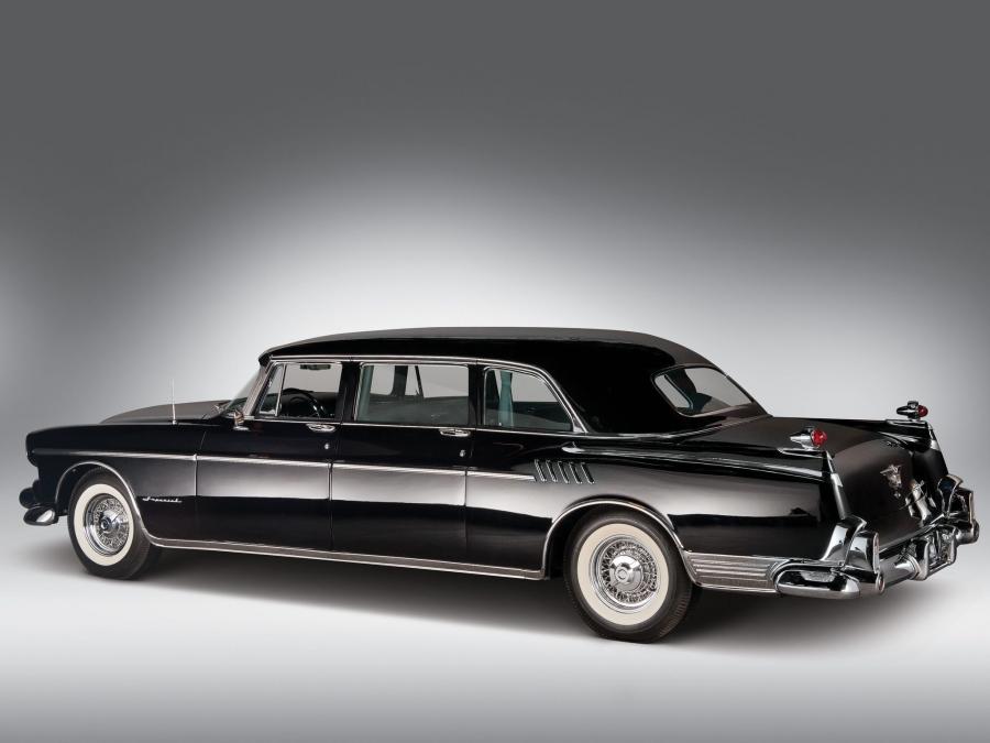  Imperial Crown Limousine (C70) 1956 года  (фото 4 из 5)